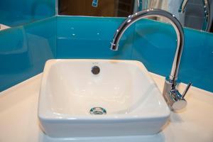 Holiday Inn Express Cardiff Bay by IHG