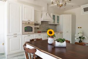 garden suite in Villa Mariella