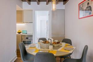 2 bedroom suites with AC next to Avenida da Liberdade