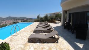 Saronic TopView Villa Poros-Island Greece