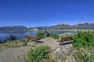 Mtn Views and Hot Tub Access Lake Dillon Retreat - 狄龙