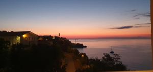 Appartements Le Panoramique.Vue mer.Bastia : photos des chambres