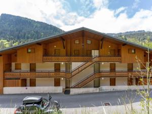 Inviting Apartment in Morzine with Balcony