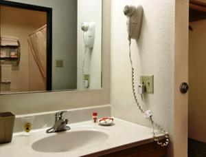 Super 8 by Wyndham CusterCrazy Horse Area