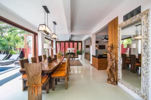CASA MIMBA - Seaview Private Pool Villa Padangbai