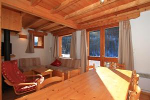 LAoùro Hameau des Chazals Nevache Hautes Alpes