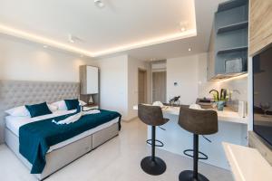 Delux Apartments Sunset Beach