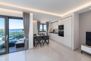 Delux Apartments Sunset Beach 