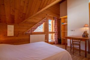 Chalets Les Elfes Hameau des Chazals Nevache Hautes Alpes : photos des chambres