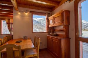 Chalets Chalet Le Melezin hameau des Chazals Nevache Hautes Alpes : photos des chambres