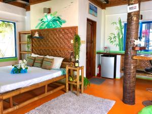 Apo Diver Beach Resort