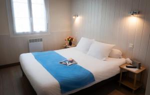 Hotels Hotel Du Port : photos des chambres