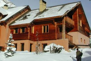 Chalets Chalet L'Eitiero hameau des Chazals Nevache Hautes Alpes : photos des chambres