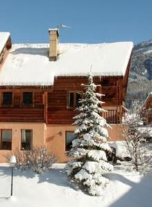 Chalets Chalet L'Eitiero hameau des Chazals Nevache Hautes Alpes : photos des chambres