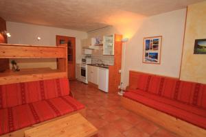 Chalets Le Barlet23 pers Hameau des Chazals Nevache Hautes Alpes : photos des chambres