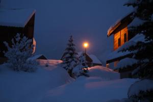 Chalets Le Sore Hameau des Chazals Nevache Hautes Alpes : photos des chambres