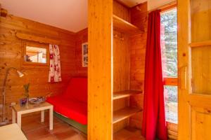 Chalets L'Elva Hameau des Chazals Nevache Hautes Alpes : photos des chambres