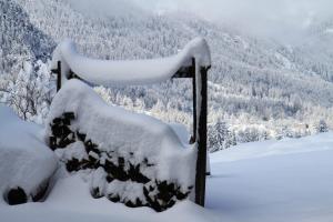 Chalets Le Baouba Hameau des Chazals Nevache Hautes Alpes : photos des chambres