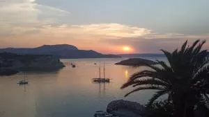 Villa Dina Apartments - 阿尔米里达