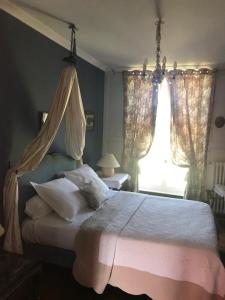 B&B / Chambres d'hotes Chateau de Vitry-la-Ville : photos des chambres