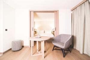 Suite with Mountain View room in Paradiso Pure Living Vegetarian Hotel