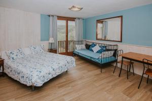 Studio with Mountain View room in Casa Etxalde