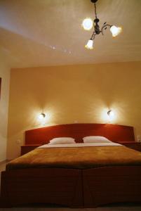 SILVER MOON HOTEL