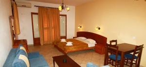 SILVER MOON HOTEL