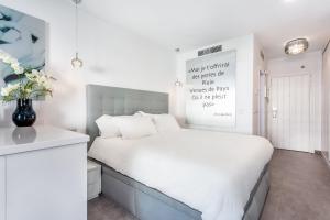 by RIVA - Cozy, Contemporary Studio in Puerto Banus Gardens