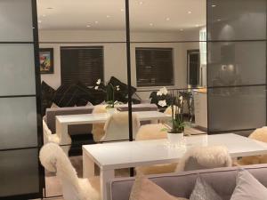 Cockfosters executive Mews