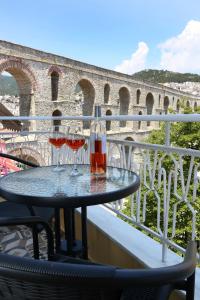 Under the Aqueduct boutique house Kavala Greece