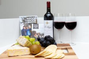 Trendy, Self ContainedCity Apartment