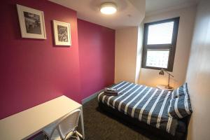 Double Room with Shared Bathroom room in Wake Up! Sydney Central