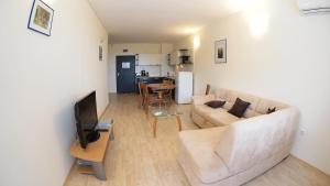 One-Bedroom Apartment room in Europroperties Yalta Apartments