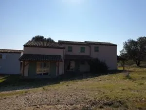 CÉVENNES MAISONNETTE DANS RÉSIDENCE DE VACANCES - Logrian-et-Comiac-de-Florian