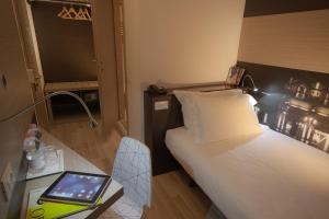 Single Room room in Genius Hotel Downtown