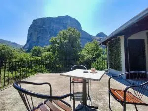 Zosimas House - Vlakháva