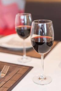 Gemütliches Apartment-Seenähe-Balkon-Parkplatz-Wallbox-Fahrradparkplatz