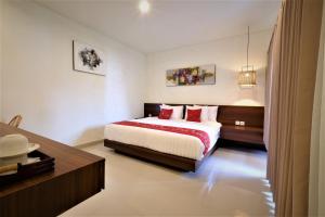 Suite Nhỏ có Ban Công (Junior Suite with Balcony)