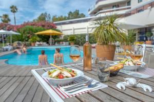 Hotels Mercure Hyeres Centre Cote d'Azur : photos des chambres
