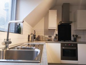 Switchback Stays Marina Apartments