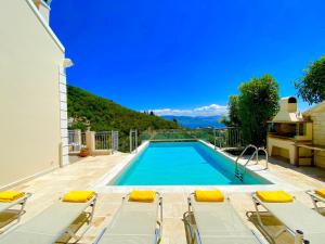 Kalami Beach Luxury Villa with heatable private pool by DadoVillas