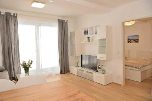 Apartment Serles