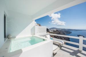 Aqua Luxury Suites Santorini Santorini Greece