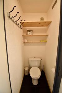 STUDIO CABINE COSY TRÈS CALME RÉSIDENCE ALPAGES 2 AU PIED DES PISTES