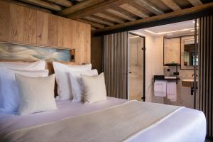 Hotels Hotel Saint-Delis - La Maison du Peintre - Relais & Chateaux : photos des chambres