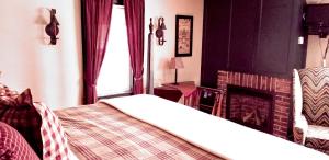 Timbercliffe Cottage Inn