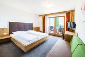 Double Room with Balcony room in Hotel-Garni Ehrenfels