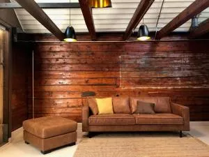 Den Gule Krambua - Gamle Lærdalsøyri - main street old town - 艾于兰