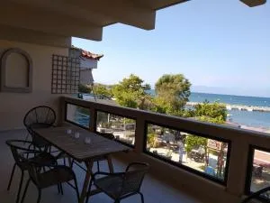 Thea, Agios Andreas - Longá